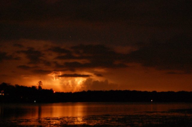 254681_1892585315787_5087267_n